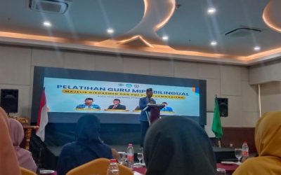 SIAP MENDUNIA : GURU MIM 1 PK SUKOHARJO IKUTI PELATIHAN MIPA BILINGUAL NASIONAL