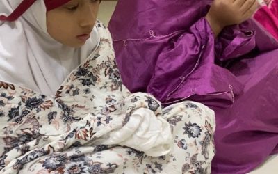 Khusyuk dalam Doa: Siswa MIM 1 PK Sukoharjo Menumbuhkan Karakter Islami Sejak Dini