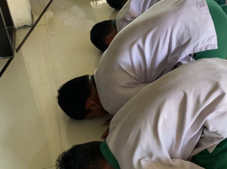 Pendidikan Iman Sejak Dini, MIM 1 PK Sukoharjo Biasakan Salat dengan Khusyuk