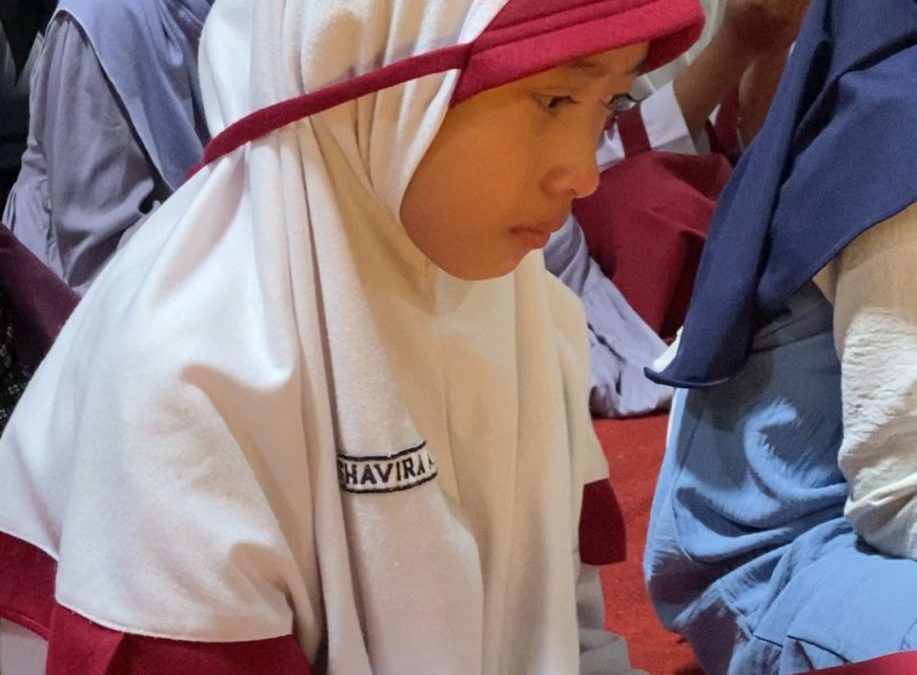 Membiasakan Doa Khusyuk Sejak Dini di MIM 1 PK SUKOHARJO