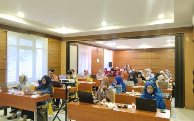 GURU MIM 1 PK SUKOHARJO MENGIKUTI ASSESMENT DASAR BAHASA INGGRIS DARI NATGEO